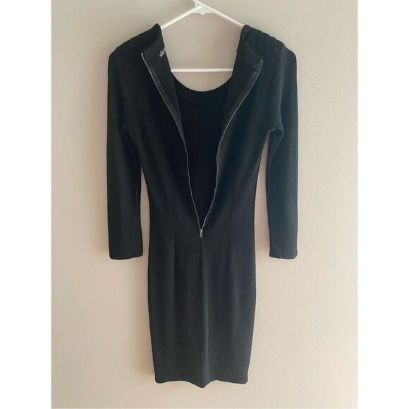 Ella Moss Frida dress in size small long sleeve and never worn. Lightly padded - Picture 10 of 14